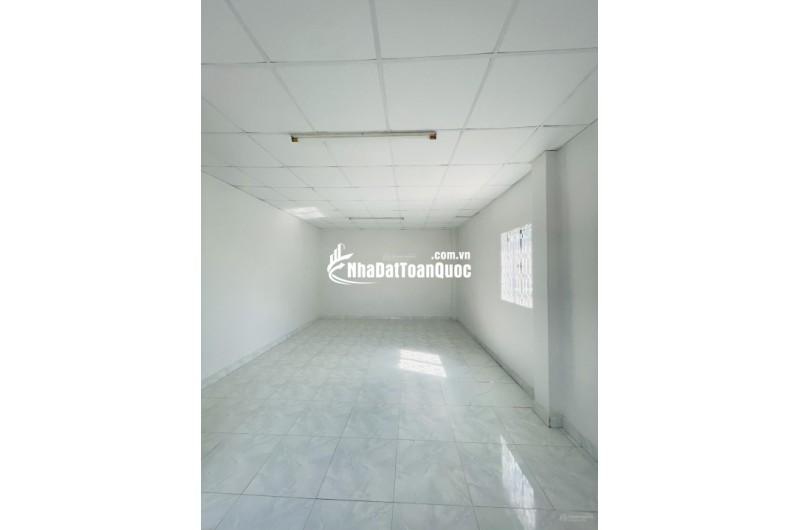 Bán nhà ở đường Nguyễn Văn Dung. Phường 6, Gò Vấp, cách bờ kênh Tham Lương 3m, vị trí đẹp, ở ngay giá chỉ 4,8 tỷ